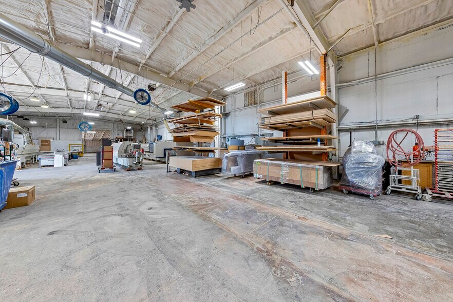 More Photos Of 42621 2nd St E, Lancaster Warehouse For Sale