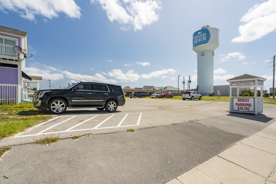 More Photos Of 100 E Fort Macon Rd, Atlantic Beach Restaurant For Sale