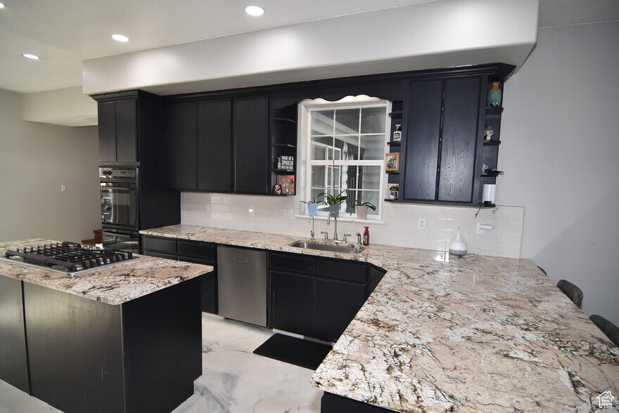 More Photos Of 555 W 300 S, Salem Office For Sale