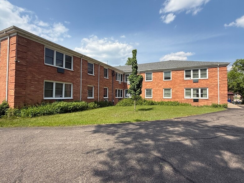 More Photos Of 3701 Robert Pl, Stevens Point Apartments For Sale