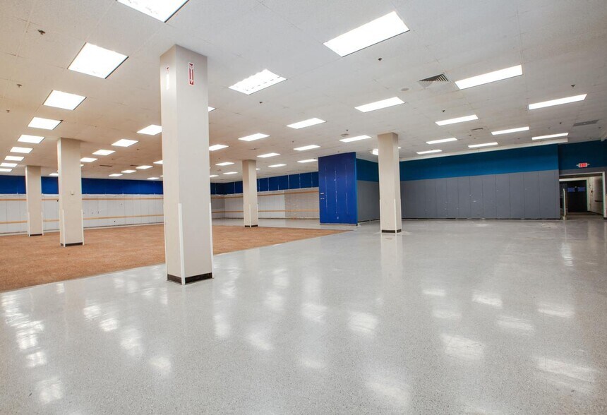 More Photos Of 5060 Montclair Plaza Ln, Montclair Unknown For Lease