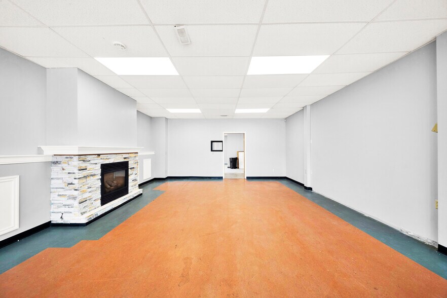 More Photos Of 2518 Clearbrook Rd, Abbotsford Apartments For Lease