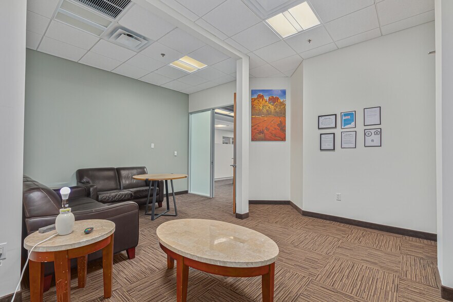More Photos Of 4650 E Cotton Center Blvd, Phoenix Office For Lease