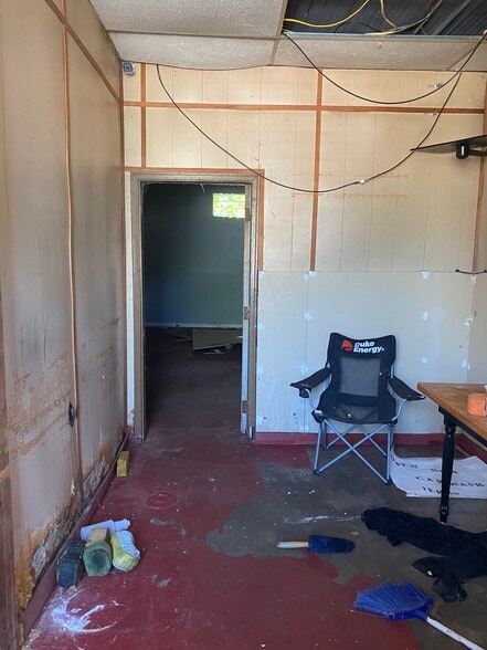 More Photos Of 413 Easley Bridge Rd, Greenville Carwash For Sale