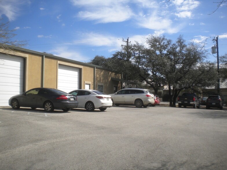 More Photos Of 14121 W Highway 290, Austin Warehouse For Sale