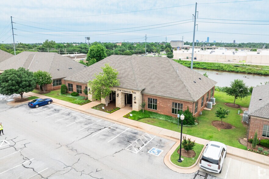 More Photos Of 5609 Classen Blvd, Oklahoma City Office For Lease