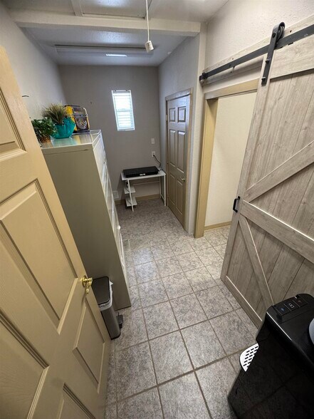 More Photos Of 1909 Indian Wells Rd, Alamogordo Loft Creative Space For Sale