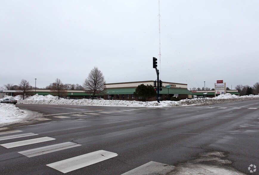 More Photos Of 3351-3397 Coon Rapids Blvd NW, Coon Rapids Storefront For Lease