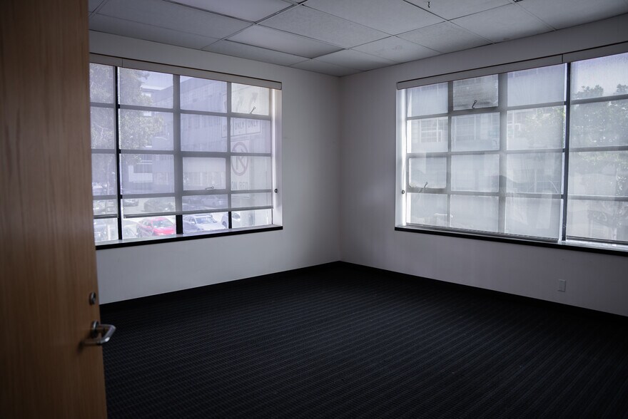 More Photos Of 650 Harrison St, San Francisco Flex For Lease