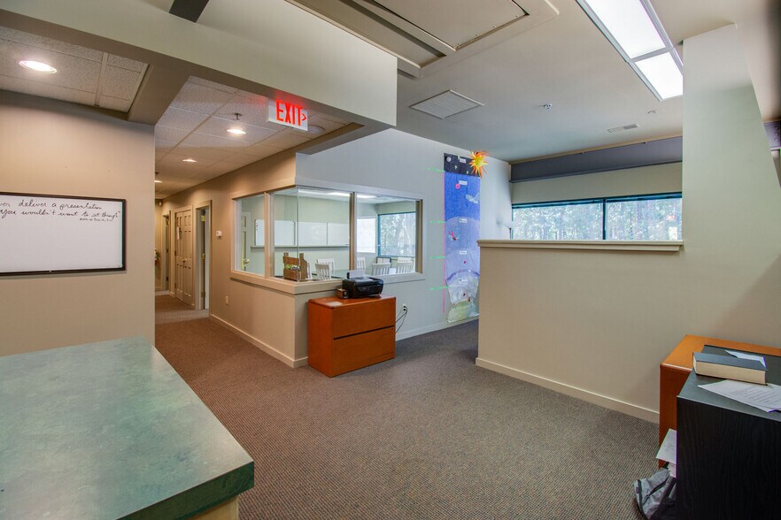 More Photos Of 5 Dunmore Ct, Hilton Head Office Residential For Sale