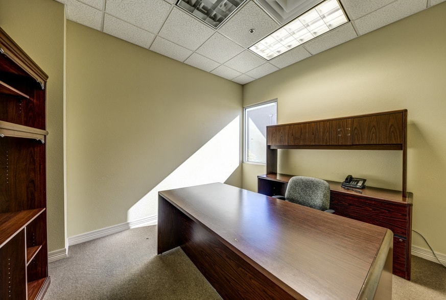 More Photos Of 1001 Long Prairie Rd, Flower Mound Medical For Sale