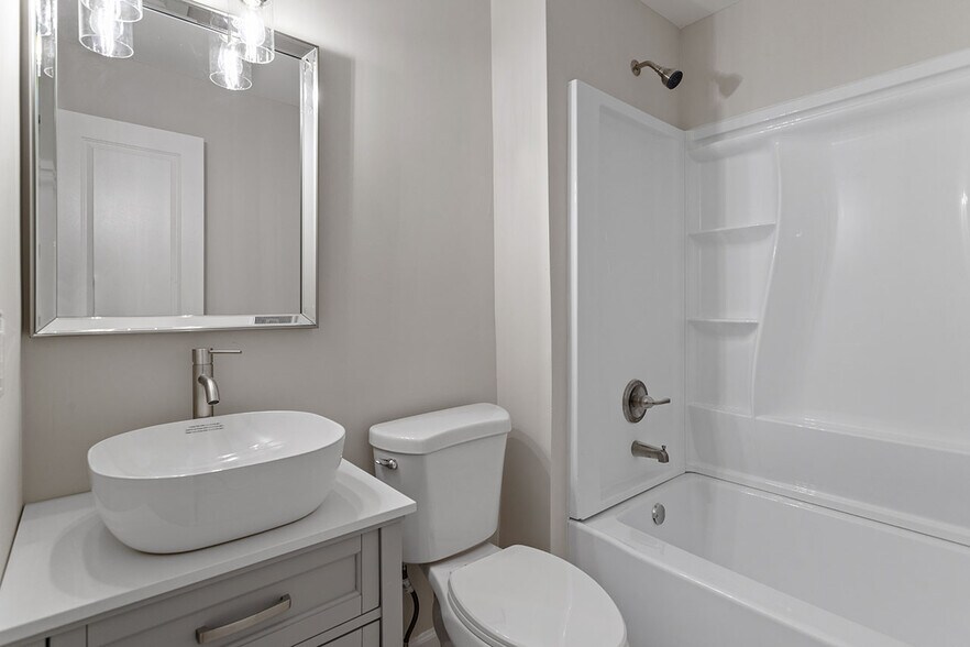 More Photos Of 1213 Freeman Dr, Sanford Apartments For Sale