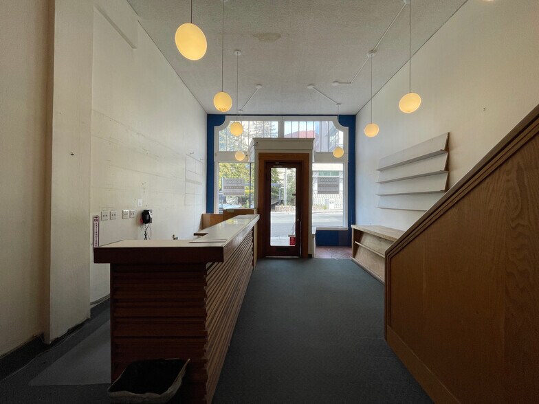 More Photos Of 2430 Bancroft Way, Berkeley Storefront Retail Residential For Lease