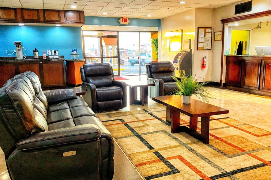 More Photos Of 1365 W Grant Rd, Tucson Hotel For Sale