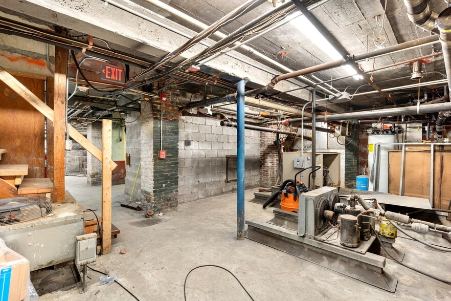 More Photos Of 454-464 Hanover St, Boston Apartments For Sale