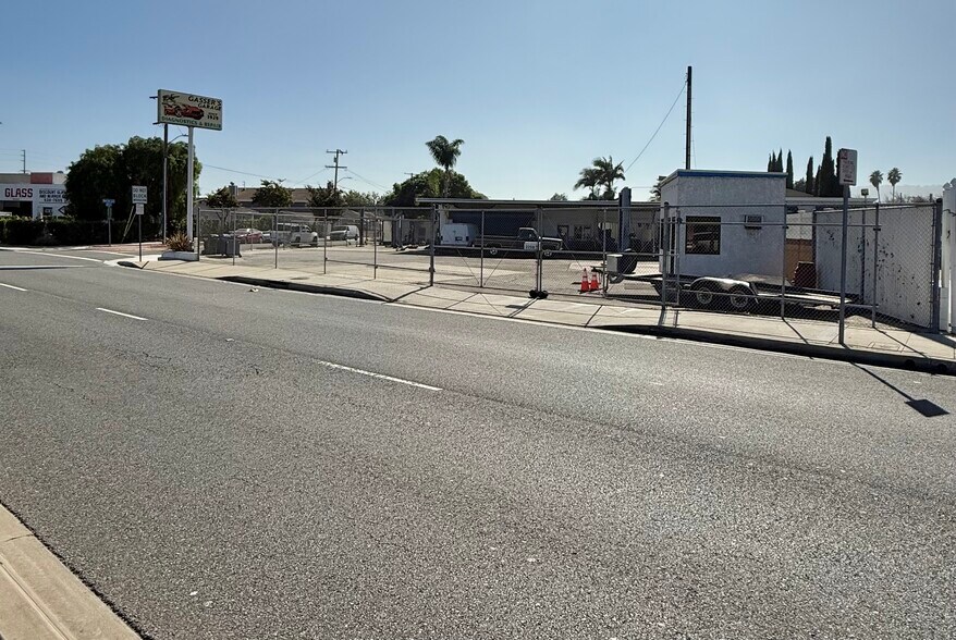More Photos Of 2258 Lomita Blvd, Lomita Auto Repair For Lease