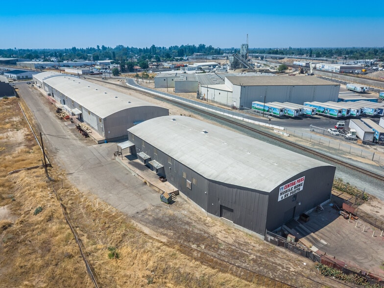More Photos Of 210-284 N Thorne Ave, Fresno Warehouse For Sale
