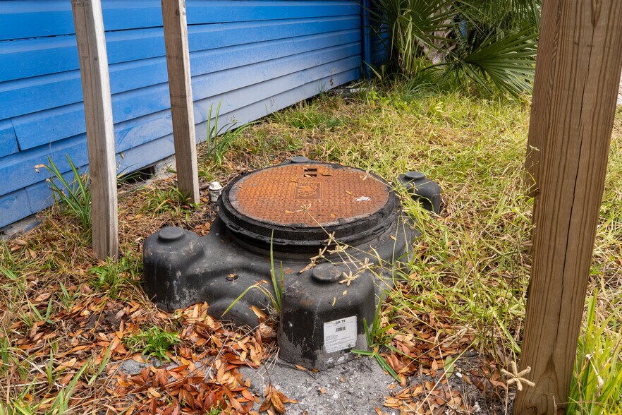 More Photos Of 40 S Dixie Hwy, Saint Augustine Storefront Retail Residential For Sale