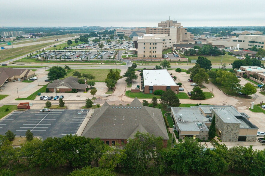 More Photos Of 4509-4513 Memorial Cir, Oklahoma City Office For Sale