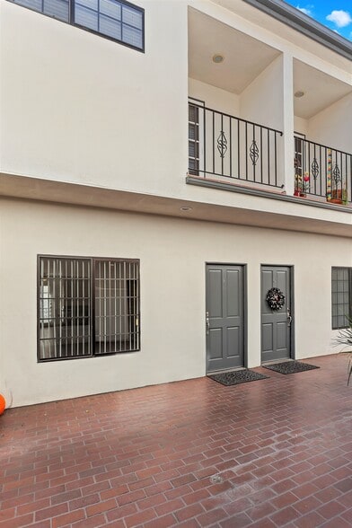 More Photos Of 635 E Olive Ave, Burbank Apartments For Sale