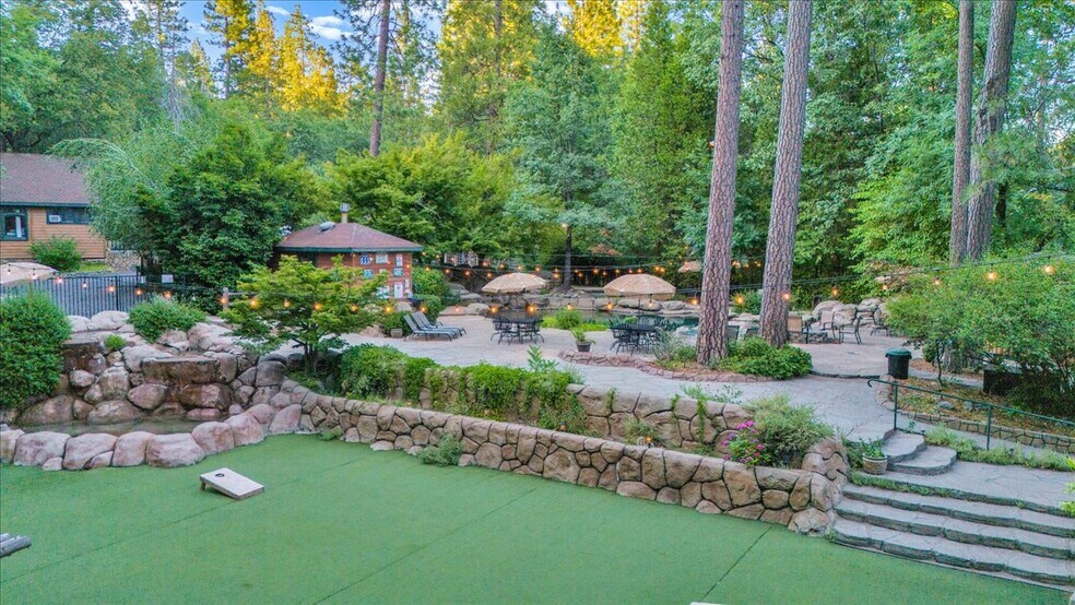 More Photos Of 22732 Middle Camp rd, Sonora Hotel For Sale