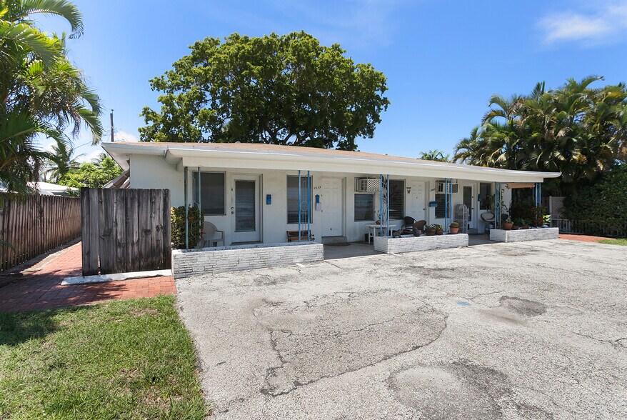 More Photos Of 1933 NE 26th Dr, Wilton Manors Apartments For Sale