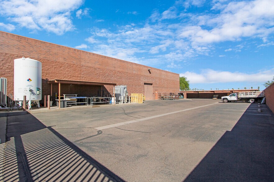 More Photos Of 3451 E Harbour Dr, Phoenix Distribution For Sale