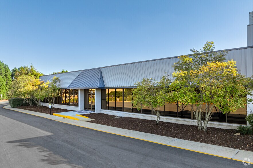 More Photos Of 1791 Mount Zion Rd, Morrow Warehouse For Lease