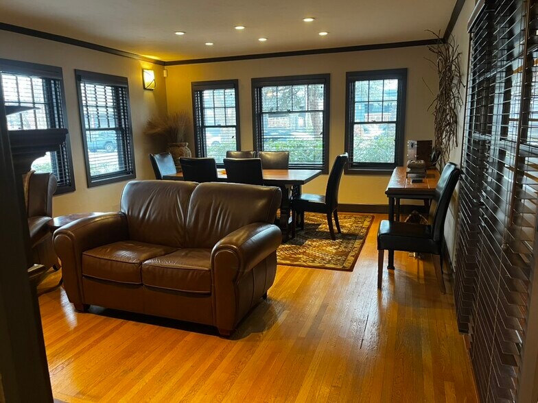 More Photos Of 725 NW Broadway St, Bend Office For Lease