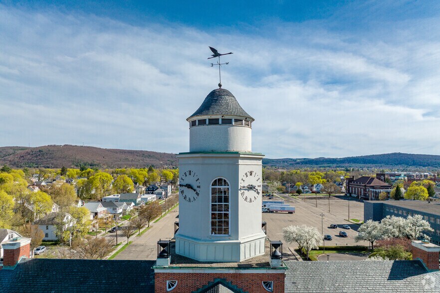 More Photos Of 22 Adams Ave, Endicott Office For Lease