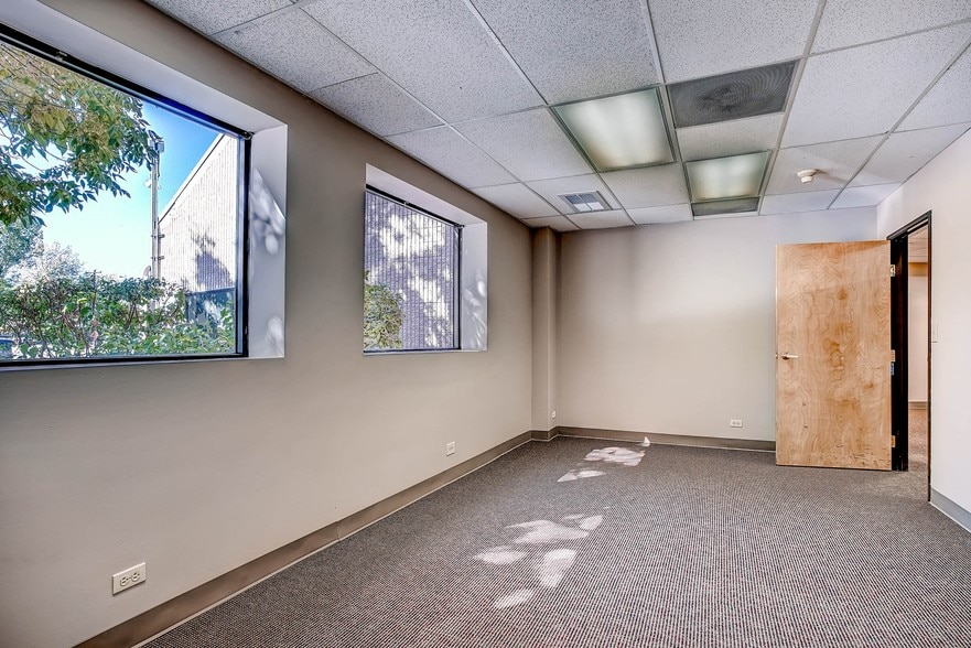 More Photos Of 363 S Harlan St, Lakewood Office For Lease