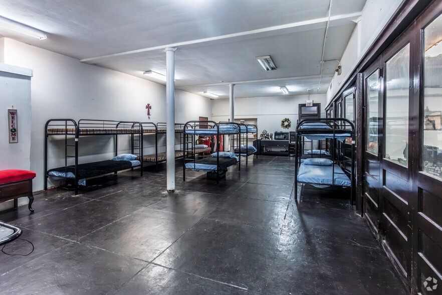 More Photos Of 1110 Faxon Ave, Memphis Religious Facility For Sale
