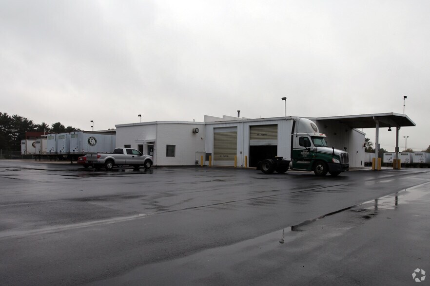 More Photos Of 606 W Basin Rd, New Castle Truck Terminal For Lease