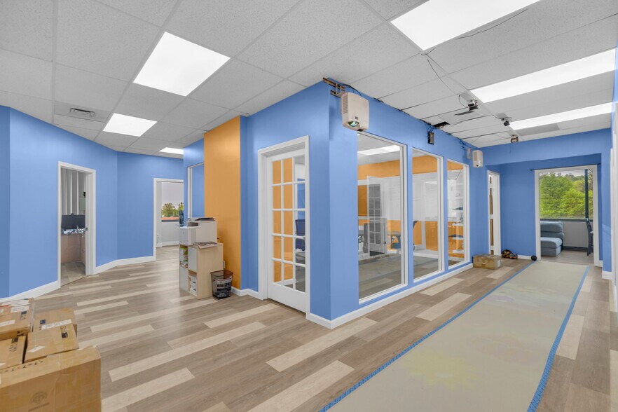 More Photos Of 2049 Silas Deane Hwy, Rocky Hill Medical For Lease