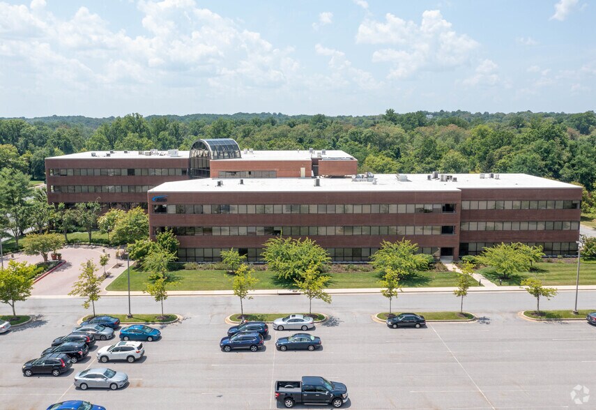 More Photos Of 9861 Broken Land Pky, Columbia Coworking Space