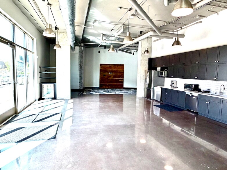 More Photos Of 1004-1028 E Washington Ave, Madison Apartments For Lease