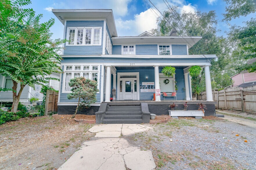 Primary Photo Of 207 Michigan Ave, Mobile Multifamily For Sale