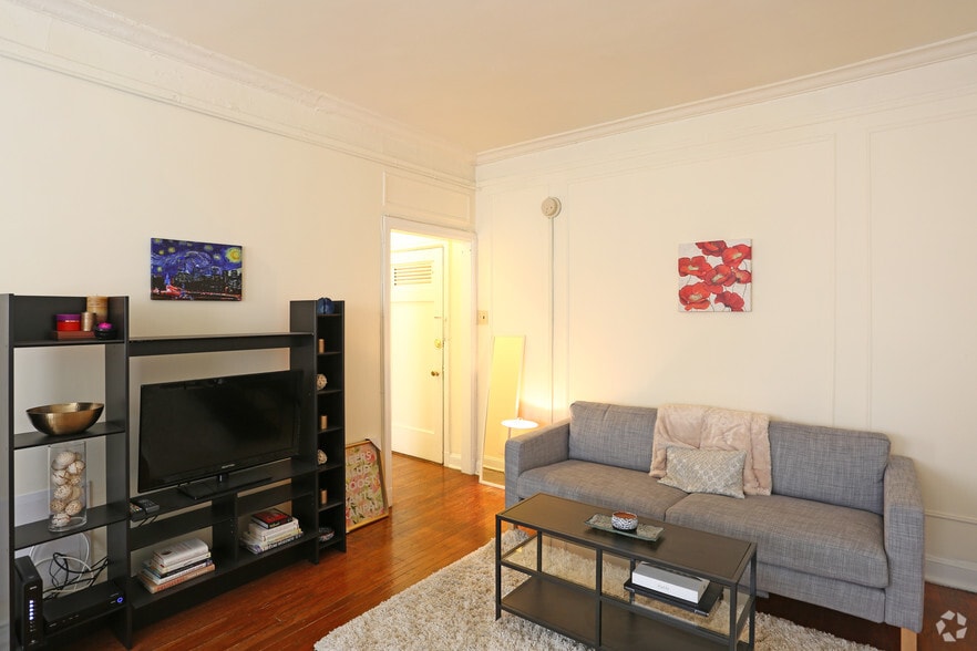 More Photos Of 135 S 20th St, Philadelphia Apartments For Lease