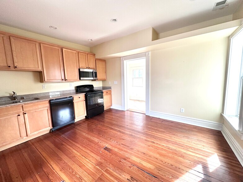 More Photos Of , Lexington Multifamily For Sale