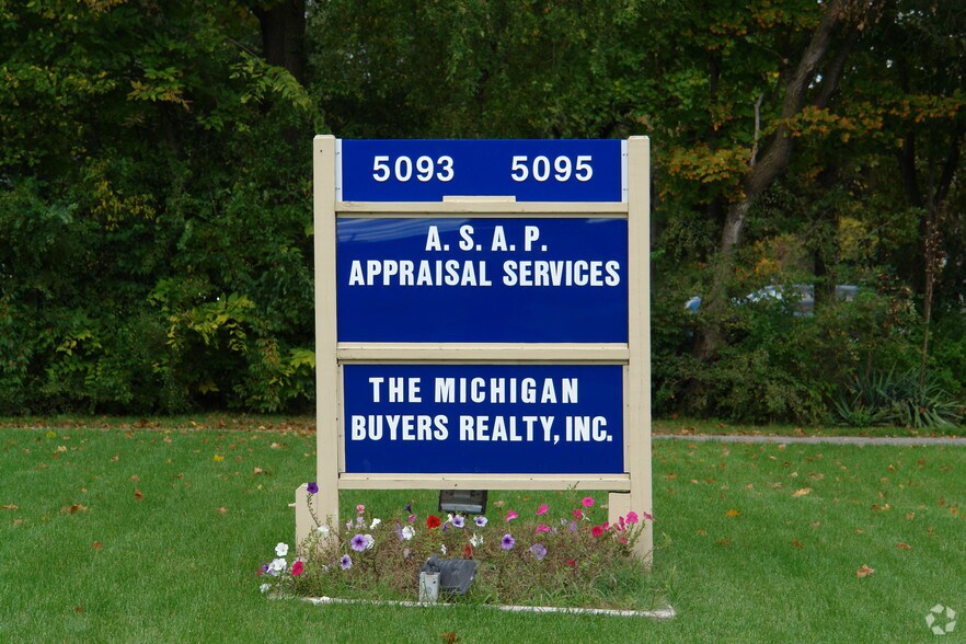 More Photos Of 5093-5095 Brookfield Dr, East Lansing Office For Lease