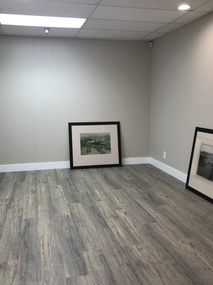 More Photos Of 674 County Square Dr, Ventura Office For Sale