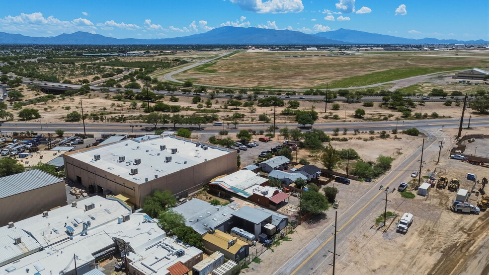 More Photos Of 3835 E Technical Dr, Tucson Warehouse For Lease