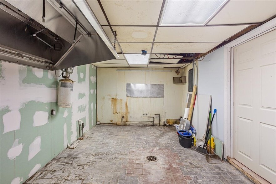 More Photos Of 57 N Main St, Woonsocket Restaurant For Lease