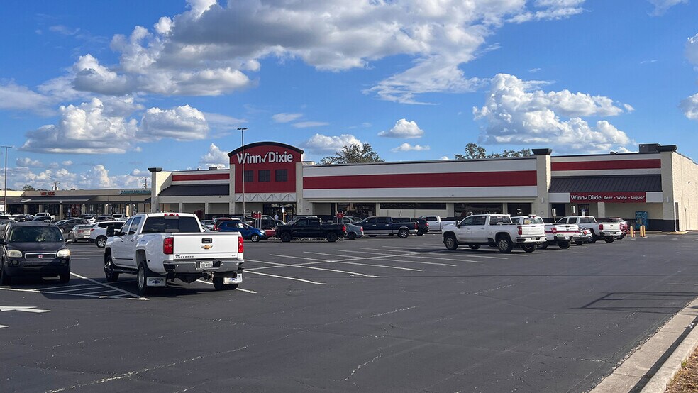 More Photos Of 1101-1133 US Highway 17 S, Wauchula Supermarket For Lease