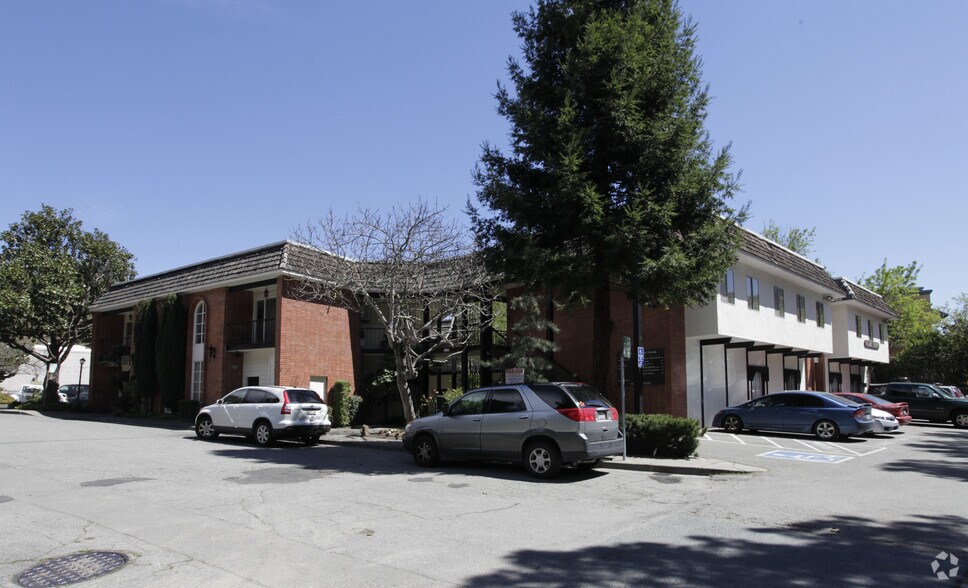 More Photos Of 23-61 Avenida de Orinda, Orinda Office For Lease