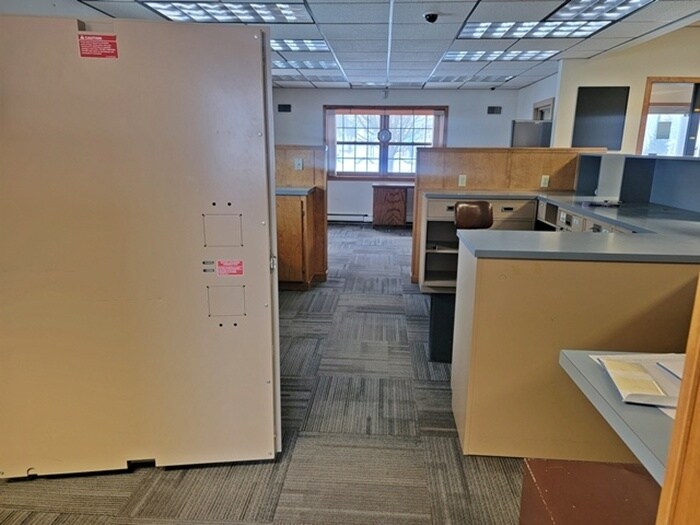 More Photos Of 204 S Main St, Loyal Bank For Sale