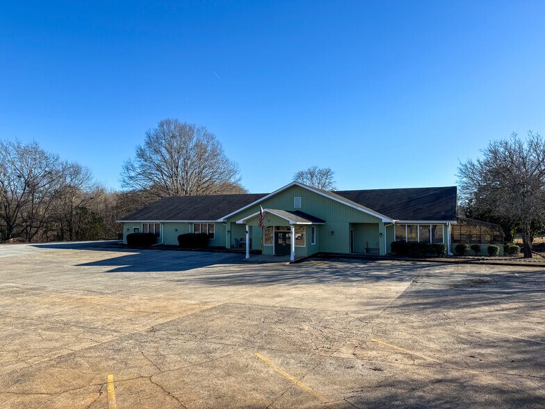 More Photos Of 619 Oakland Rd, Spindale Restaurant For Sale