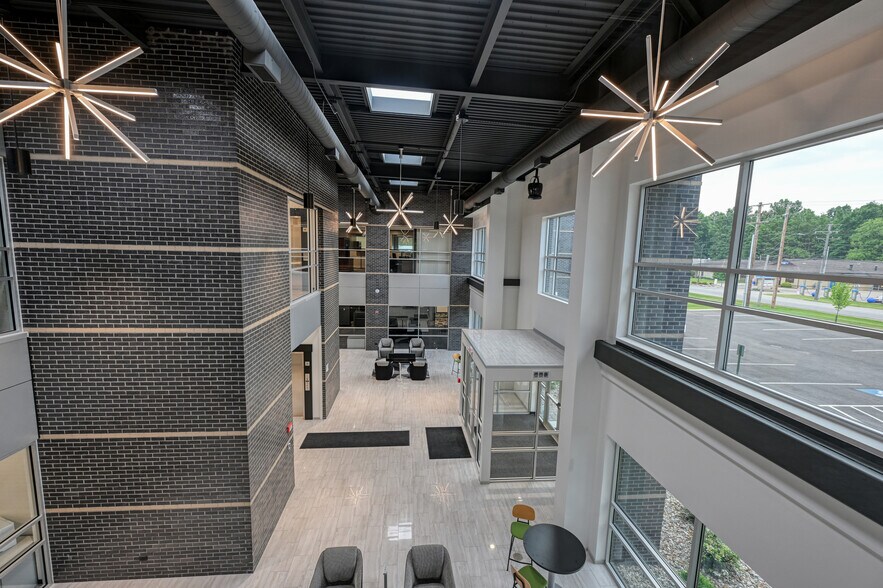 More Photos Of 1255 High St, Wadsworth Medical For Lease