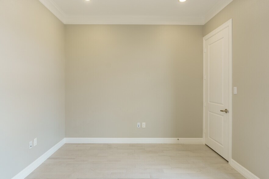 More Photos Of 10401 S Mason Rd Building B, Richmond Medical For Sale