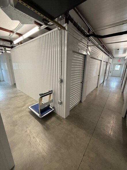 More Photos Of 2348 & 2352 Georgetown NW Rd, Cleveland Self Storage For Sale